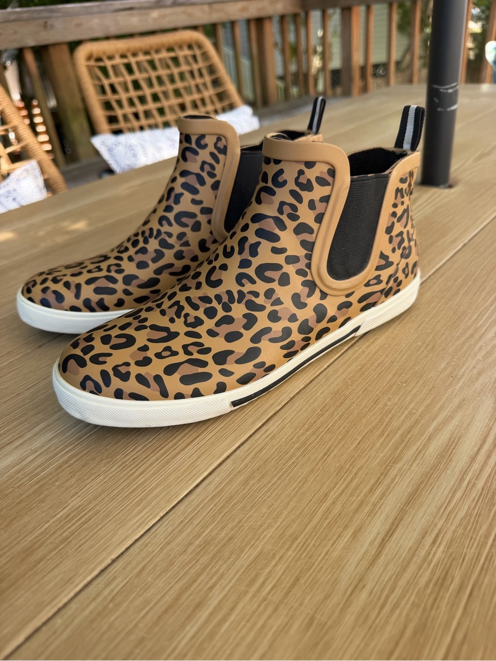 Joules Rainwell Leopard Print Boots - Picture 3 of 7